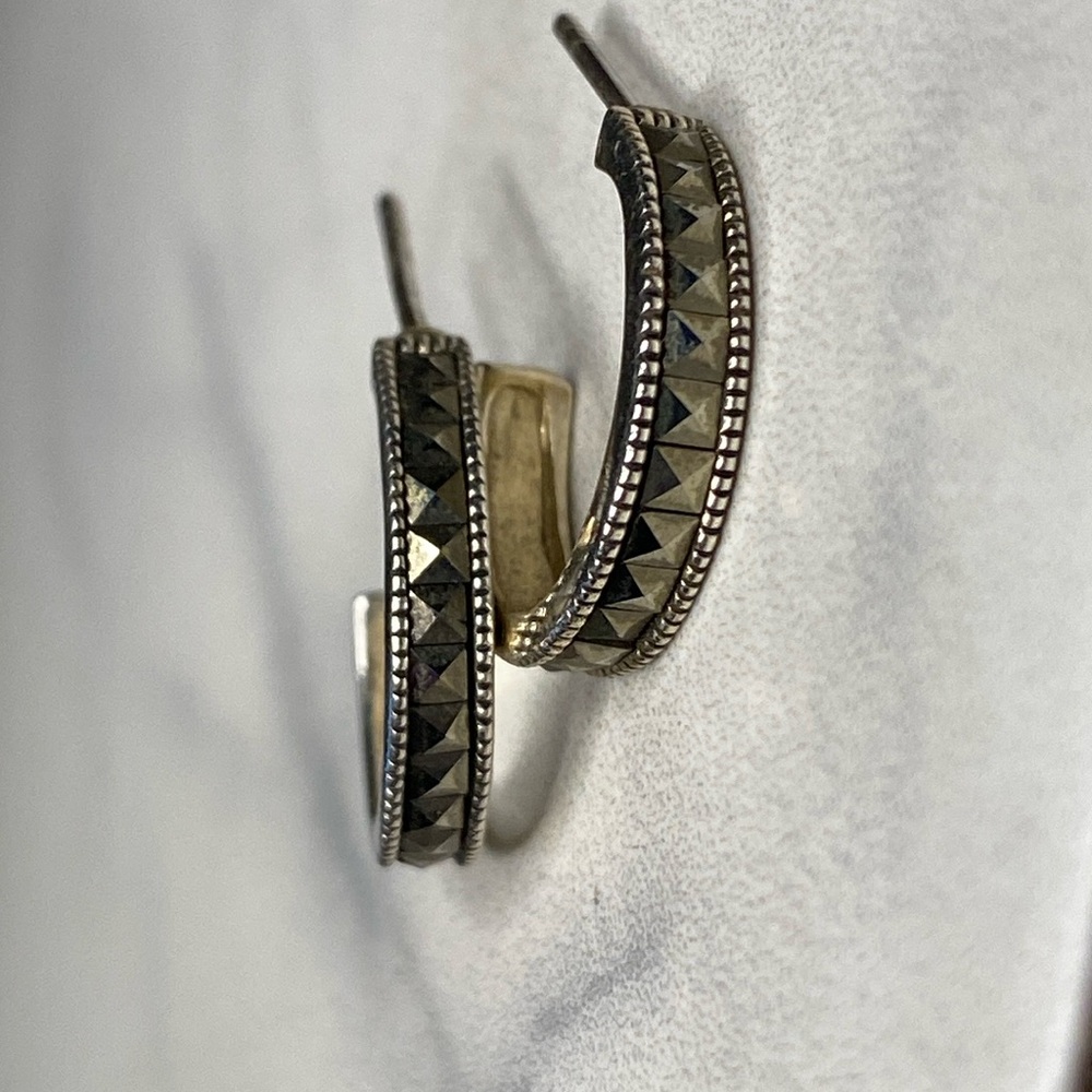 Sterling silver hematite studded hoop earrings 925‎